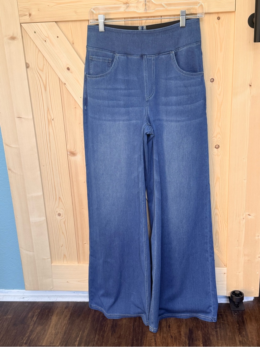 HALARA Blue Wide-Leg Pull-On Jeans NWOT
